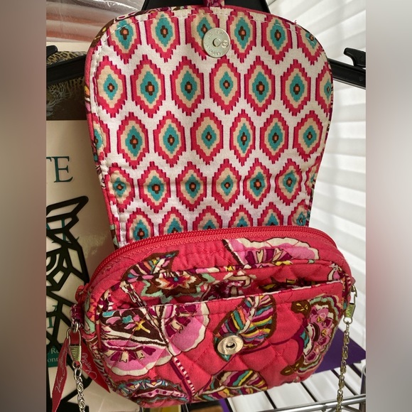 VERA BRADLEY "Call Me Coral" Print Convertible Saddle Bag - Picture 3 of 5